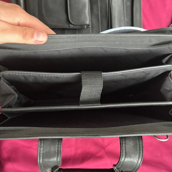 Black Leather Men's Briefcase - Picture 5 of 6